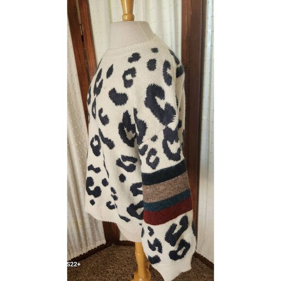 S10 ee:some sweater - Picture 2 of 8